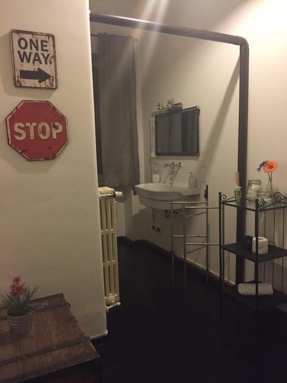 Out Of Time Bed and Breakfast Roma Esterno foto